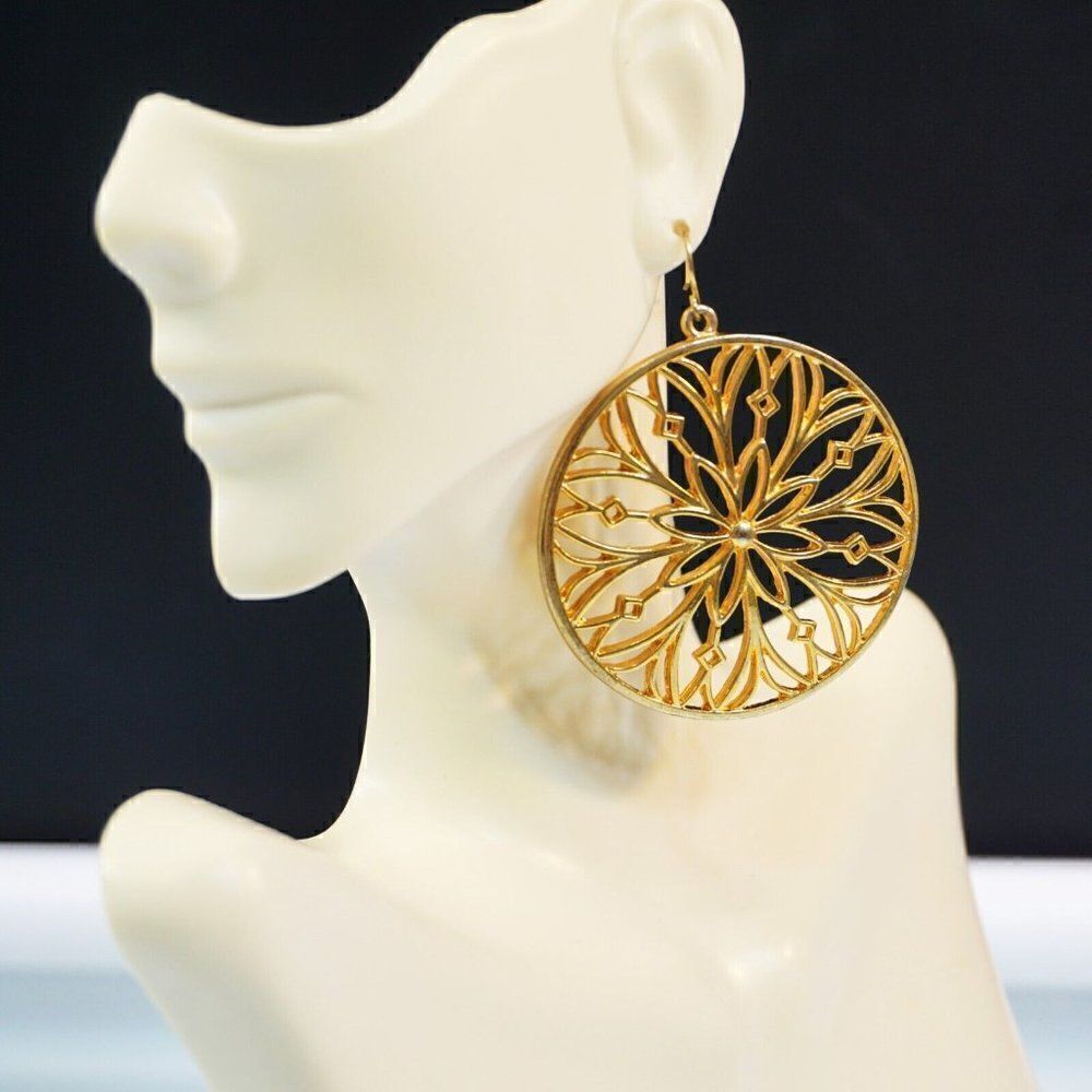 Earrings Openwork Disc Gold Tone Floral Motif Dangle